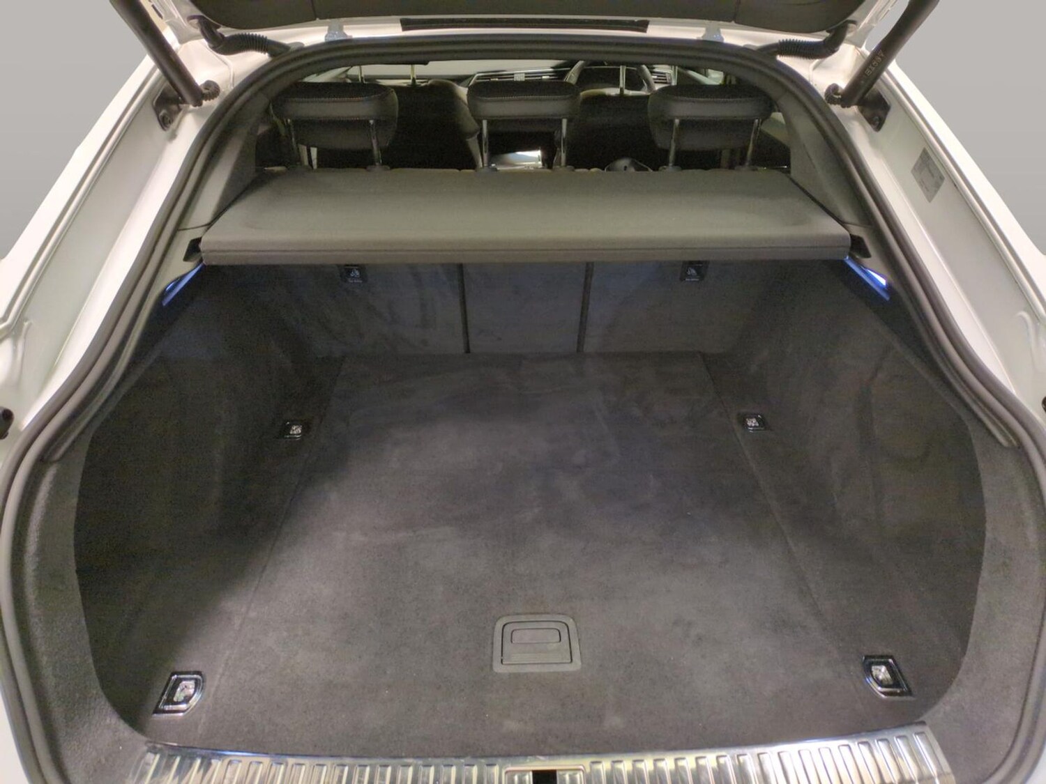 Used Audi e-tron 2023 for sale - 77517329: Photo 38