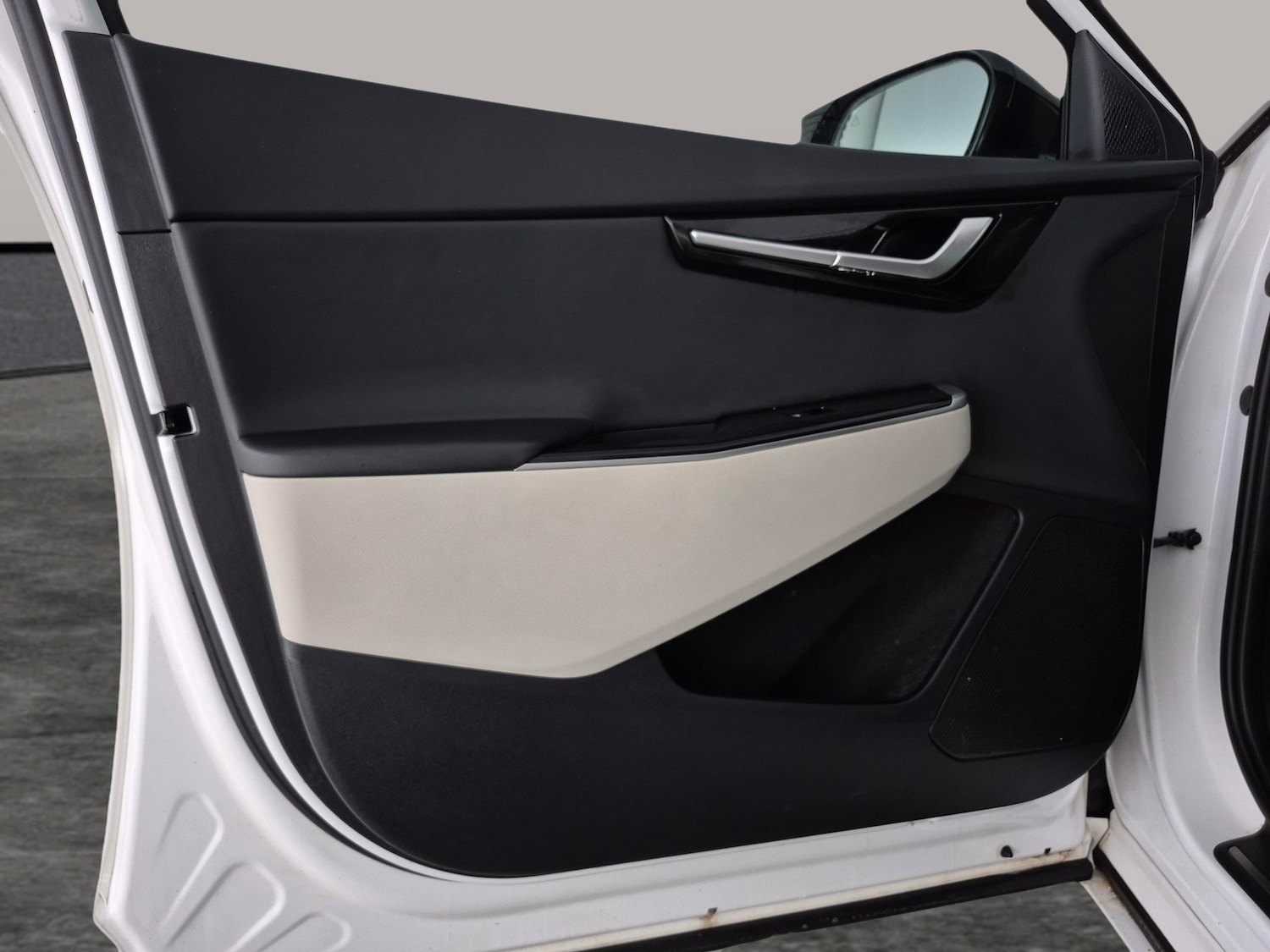 Used Kia EV6 2023 for sale - 77576971: Photo 33