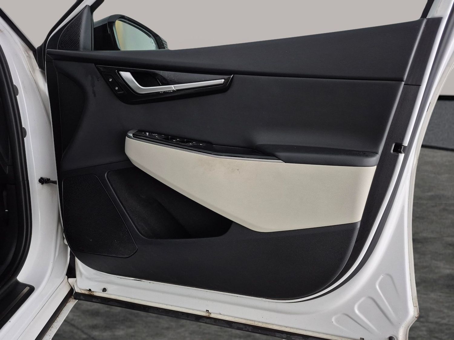 Used Kia EV6 2023 for sale - 77576971: Photo 36