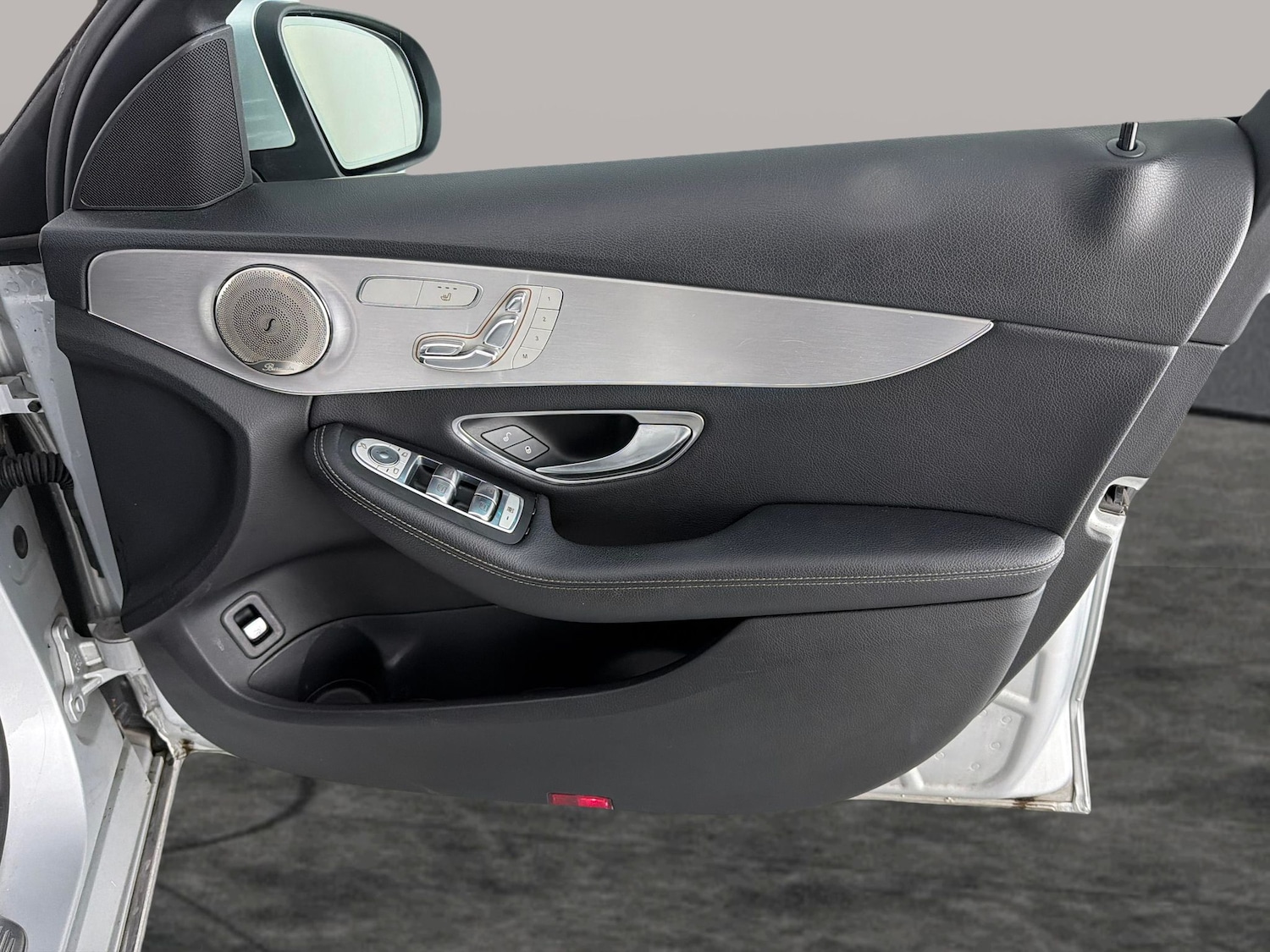 Used Mercedes-Benz C Class for sale - 77221390: Photo 28