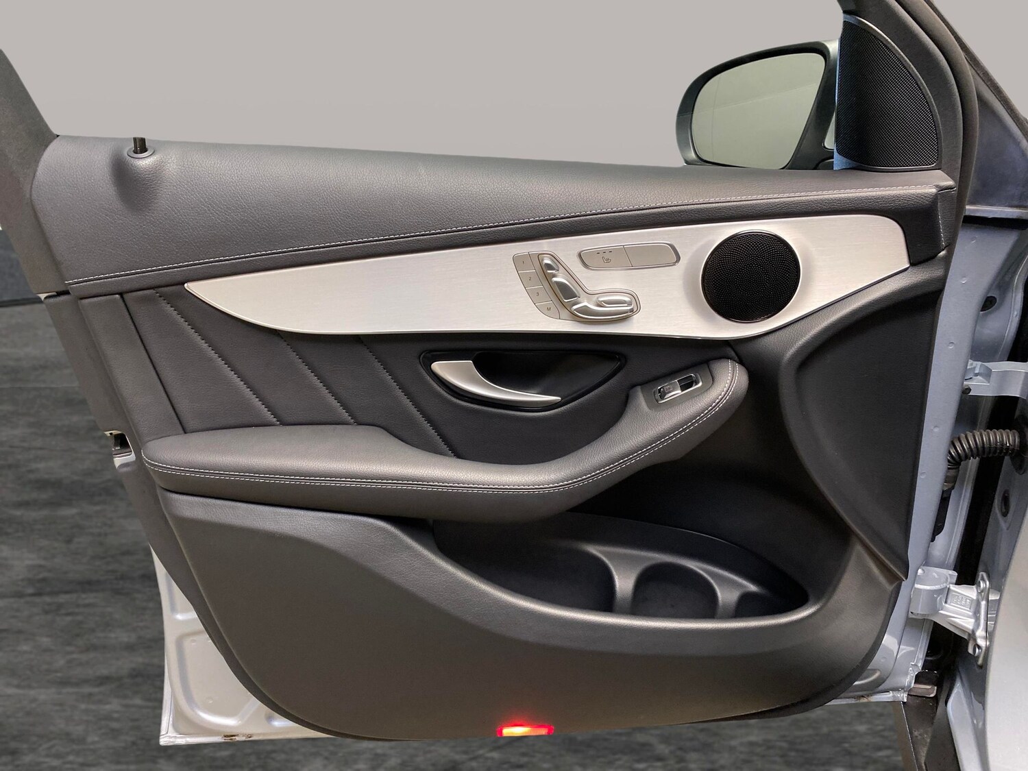 Used Mercedes-Benz GLC 2022 for sale - 77815117: Photo 26