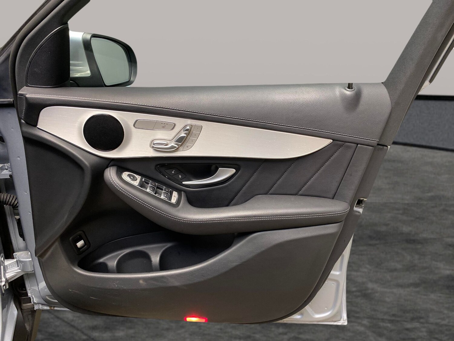 Used Mercedes-Benz GLC 2022 for sale - 77815117: Photo 29