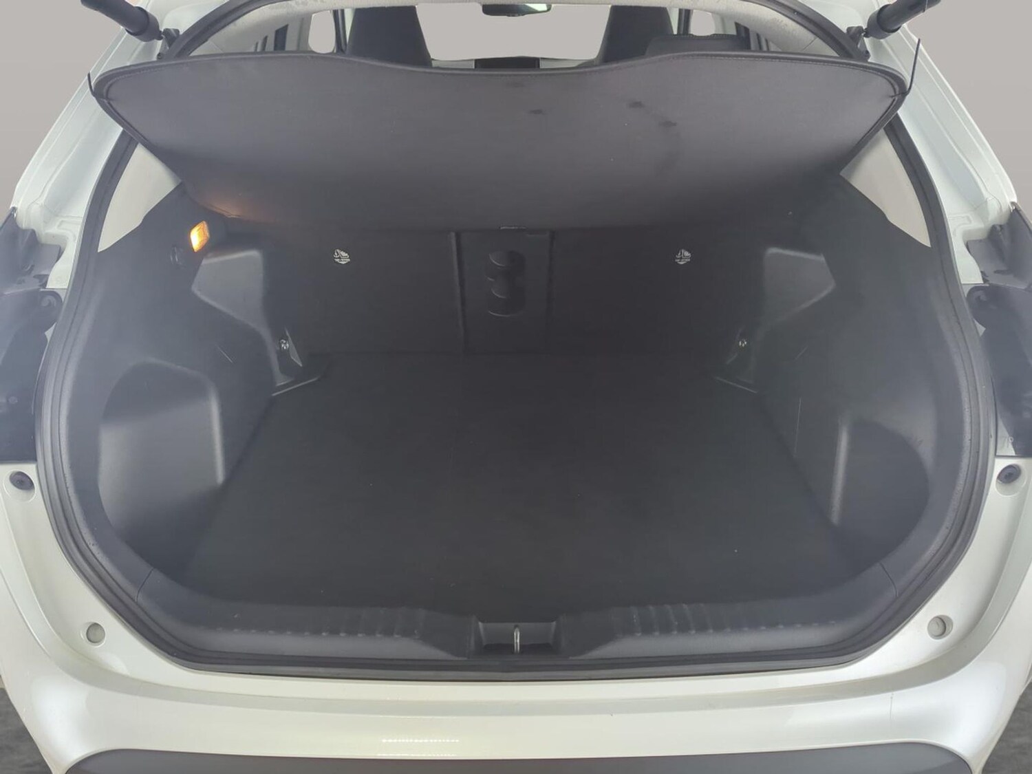 Used Toyota Yaris Cross 2023 for sale - 77448041: Photo 37