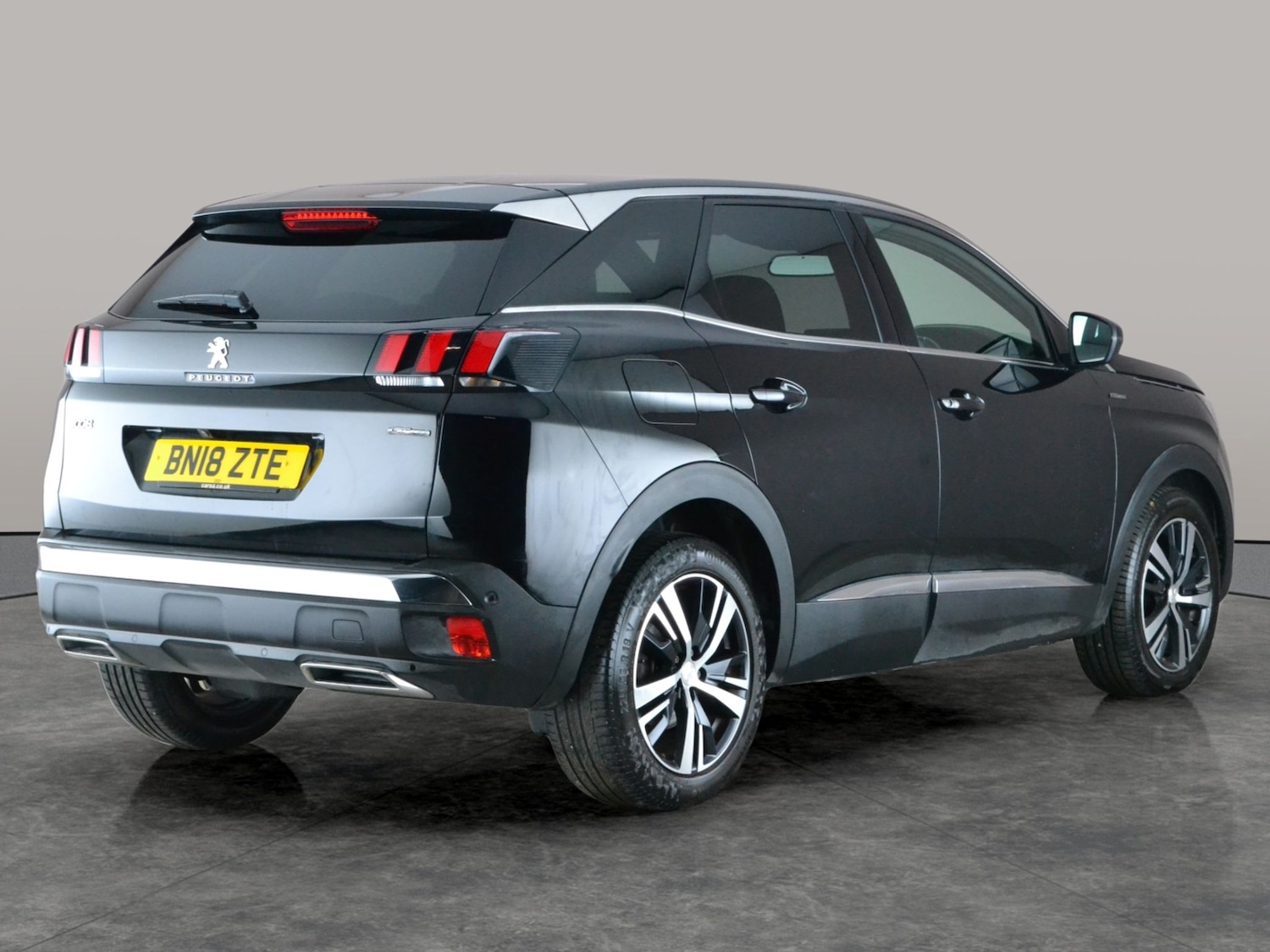 Used Peugeot 3008 2018 for sale - 77797939: Photo 10