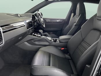 Used Porsche Cayenne 2023 for sale - 79614090: Photo
