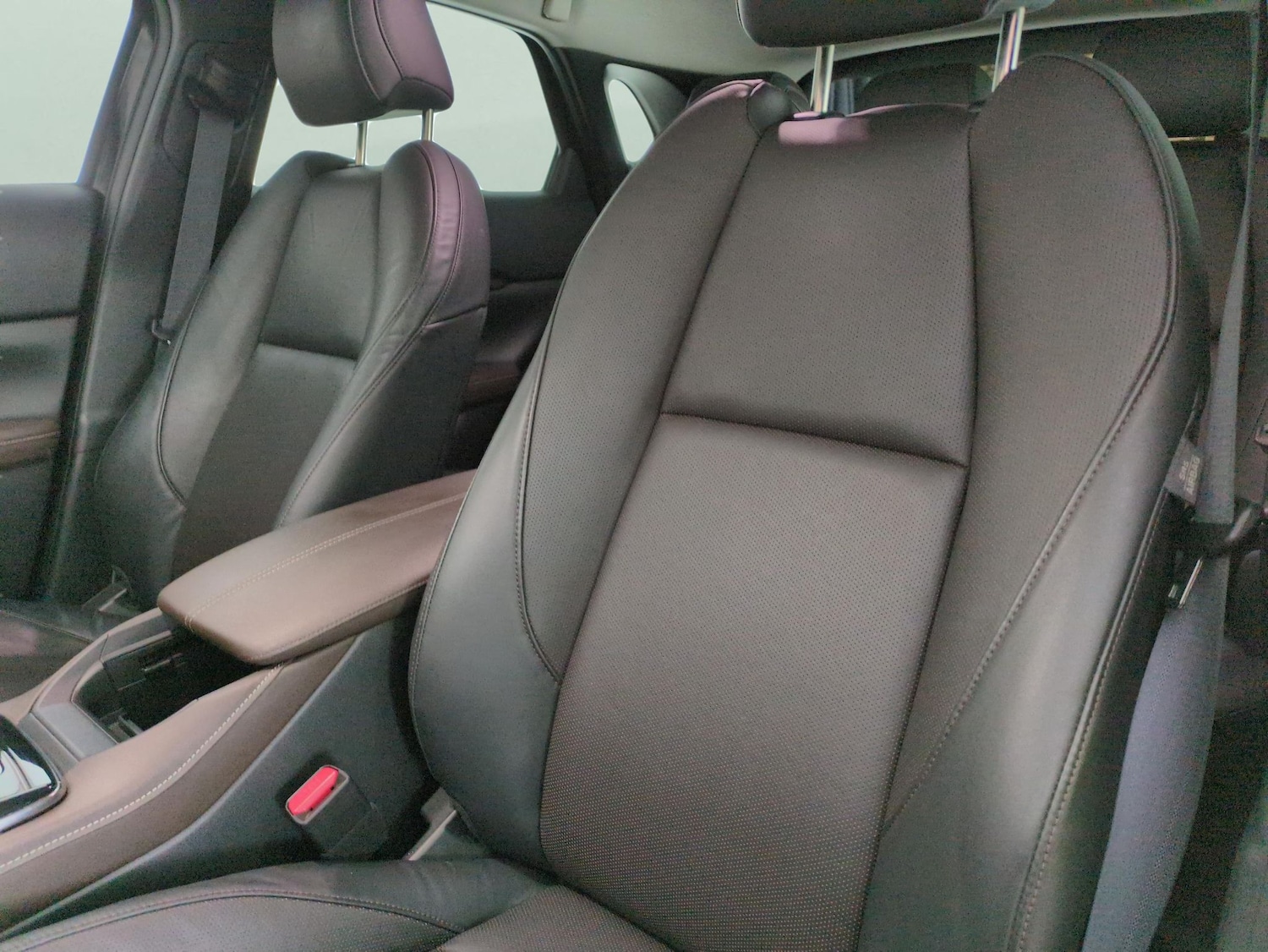 Used Mazda CX-30 2023 for sale - 77636376: Photo 8