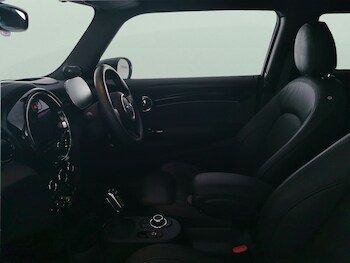 Used MINI Hatch 2022 for sale - 76862081: Photo