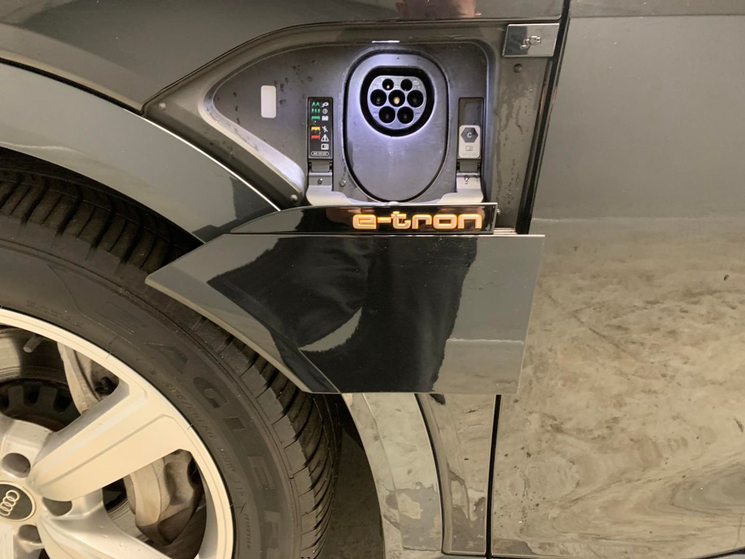 Used Audi e-tron 2022 for sale - 77392468: Photo 30