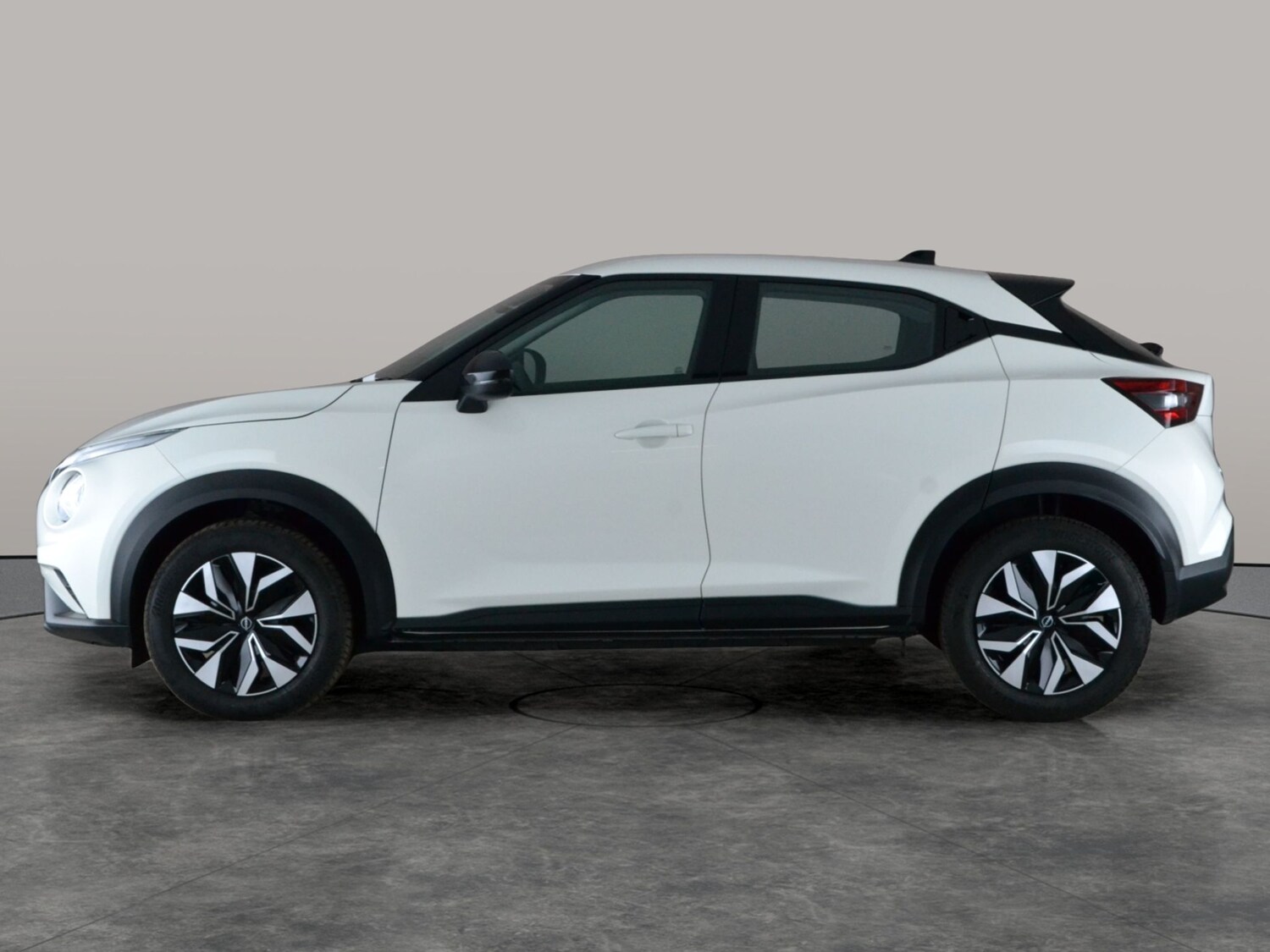 Used Nissan Juke 2023 for sale - 77928235: Photo 12