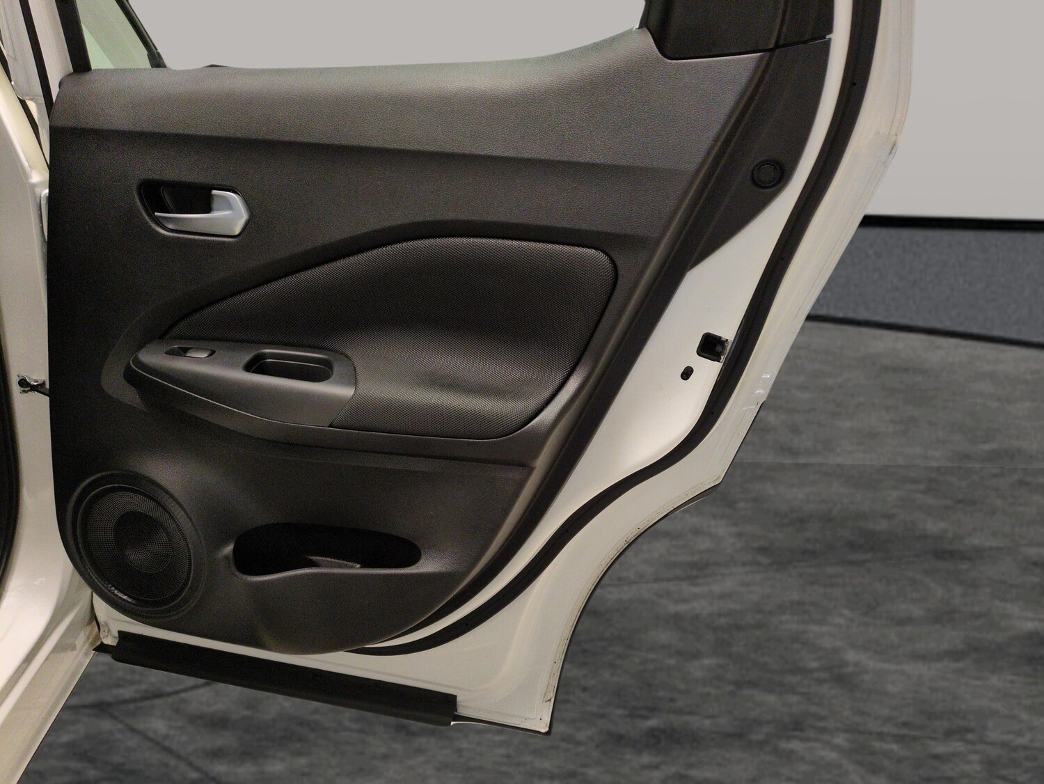 Used Nissan Juke 2023 for sale - 77928235: Photo 28