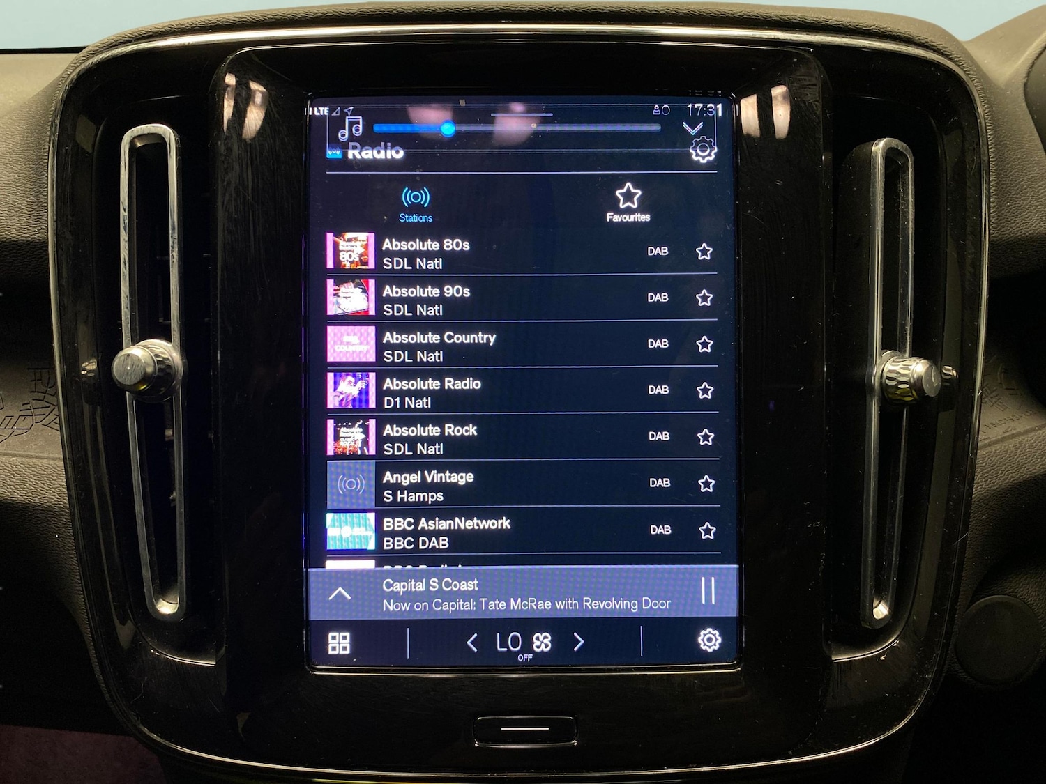 Used Volvo XC40 2022 for sale - 78055533: Photo 5