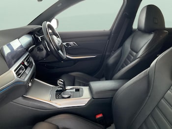 Used BMW 3 Series 2021 for sale - 76351515: Photo
