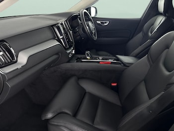 Used Volvo XC60 2023 for sale - 78954641: Photo