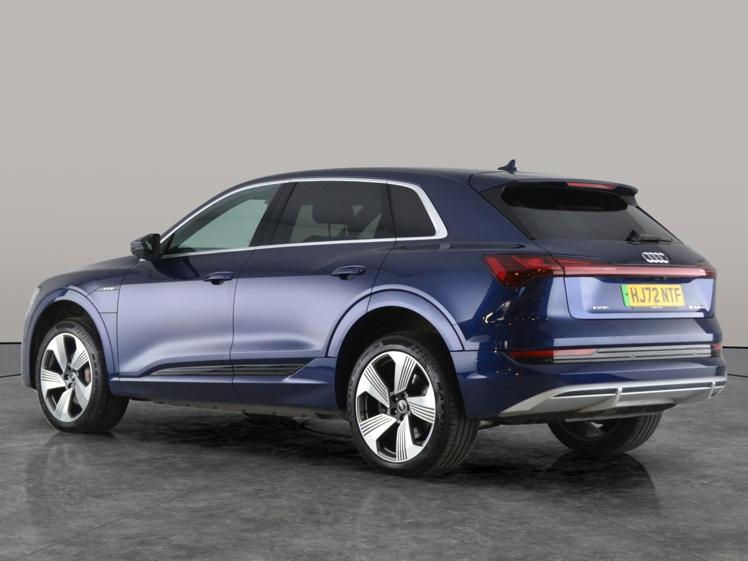 Used Audi e-tron 2022 for sale - 76444617: Photo 14