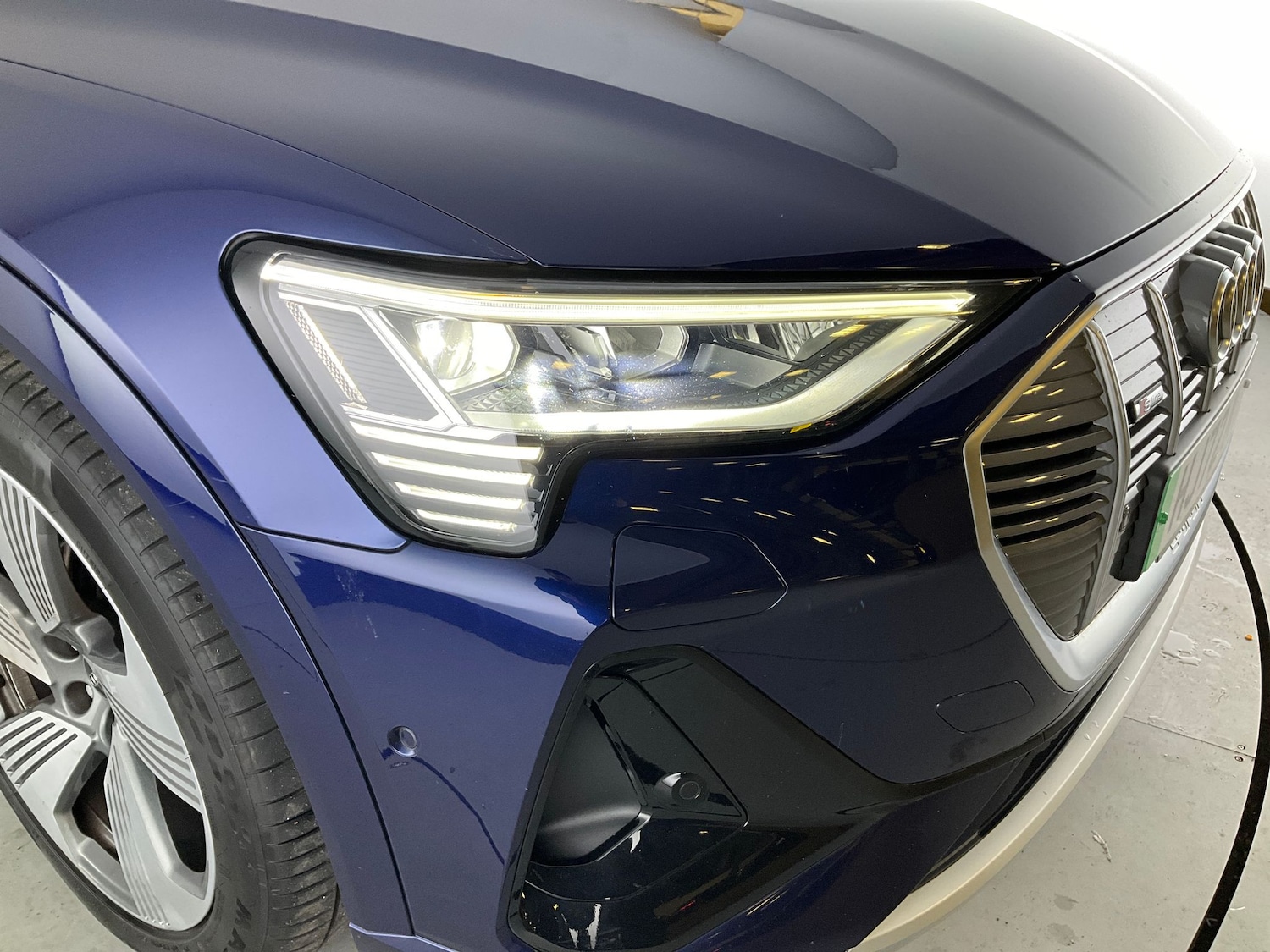 Used Audi e-tron 2022 for sale - 76444617: Photo 9