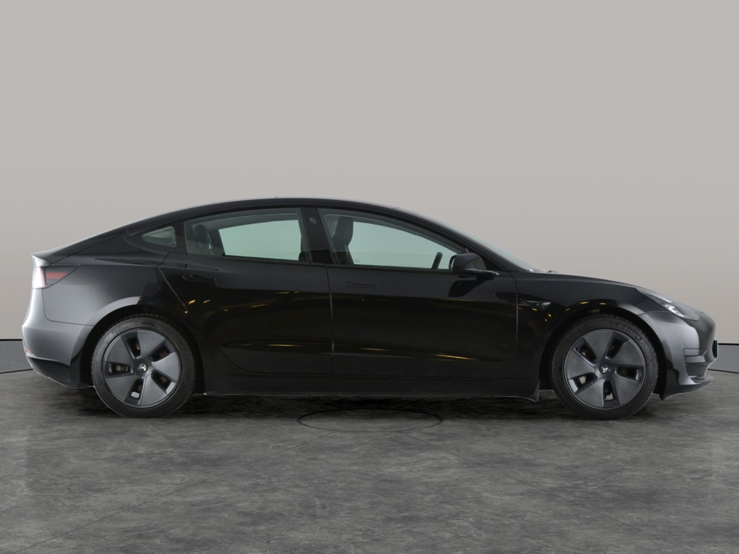 Used Tesla Model 3 2021 for sale - 76379187: Photo 18
