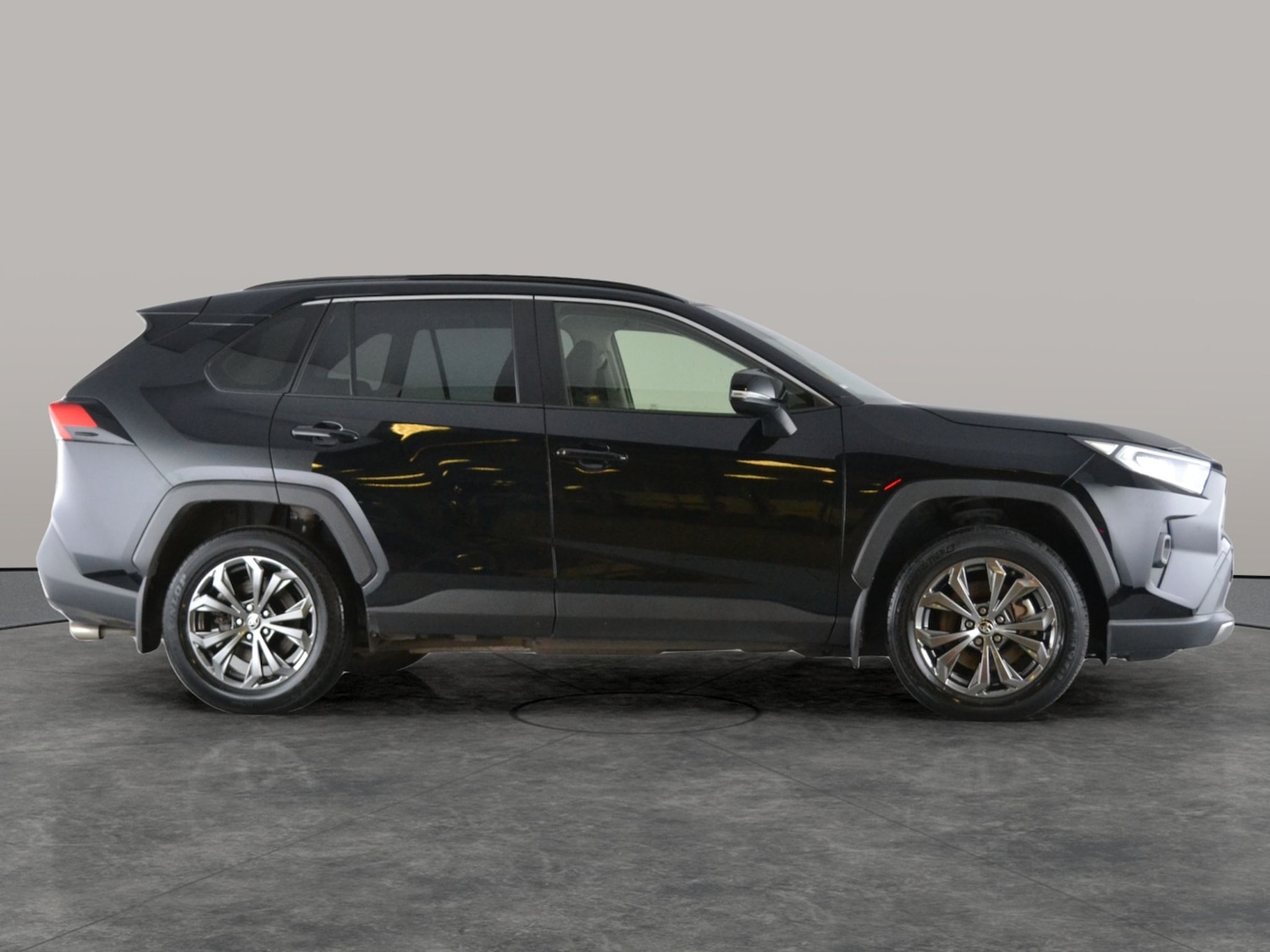 Used Toyota RAV4 2022 for sale - 76364943: Photo 14