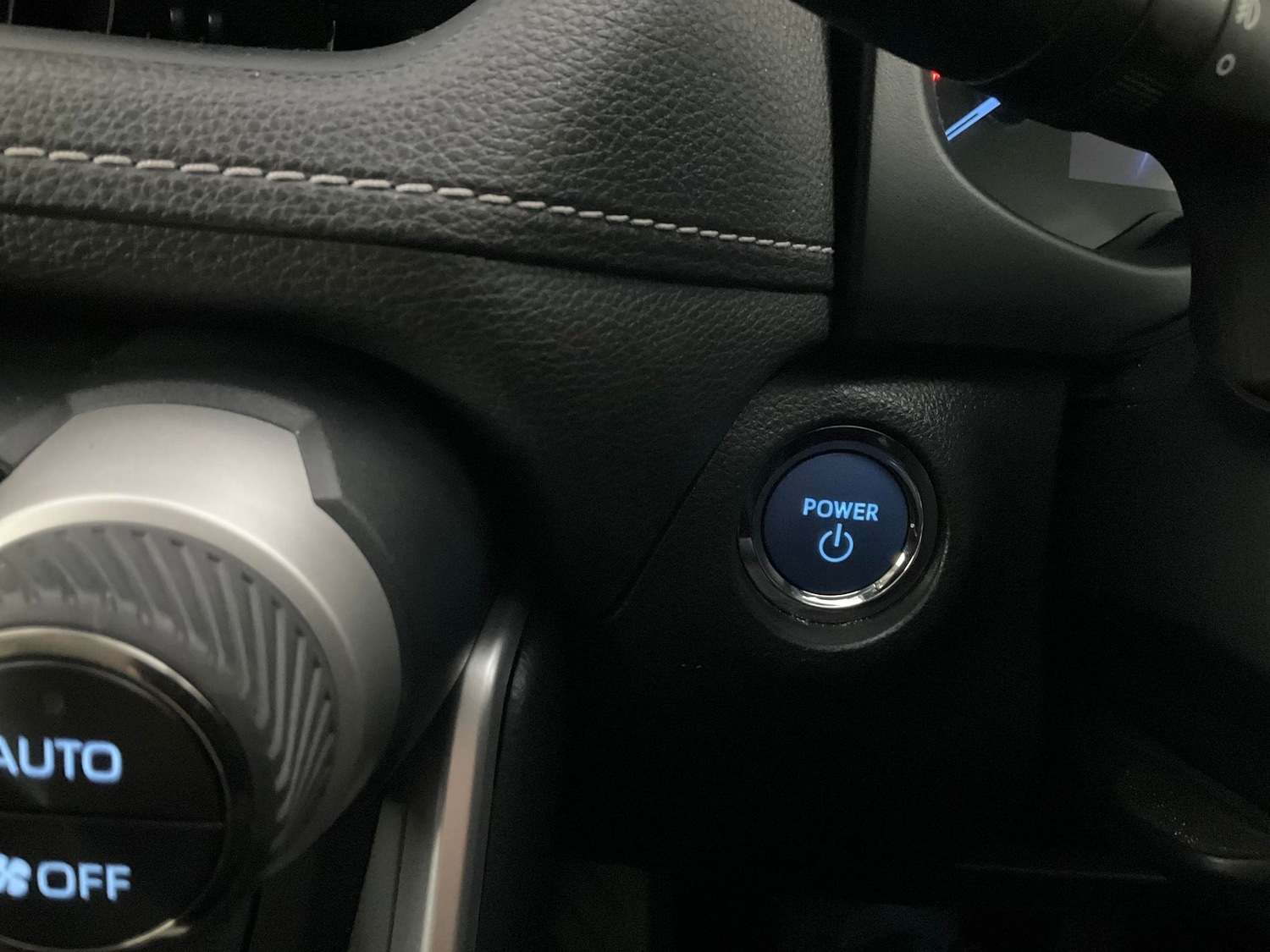 Used Toyota RAV4 2022 for sale - 76364943: Photo 23