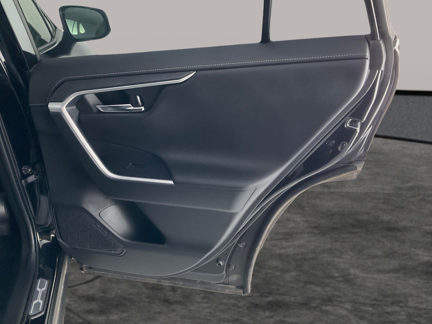 Used Toyota RAV4 2022 for sale - 76364943: Photo 37