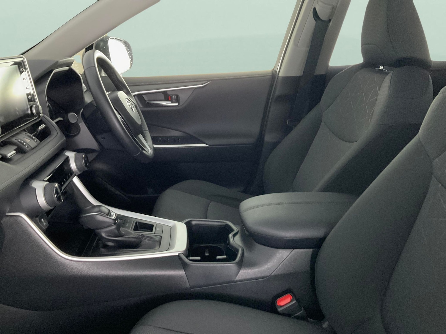 Used Toyota RAV4 2022 for sale - 76364943: Photo 4