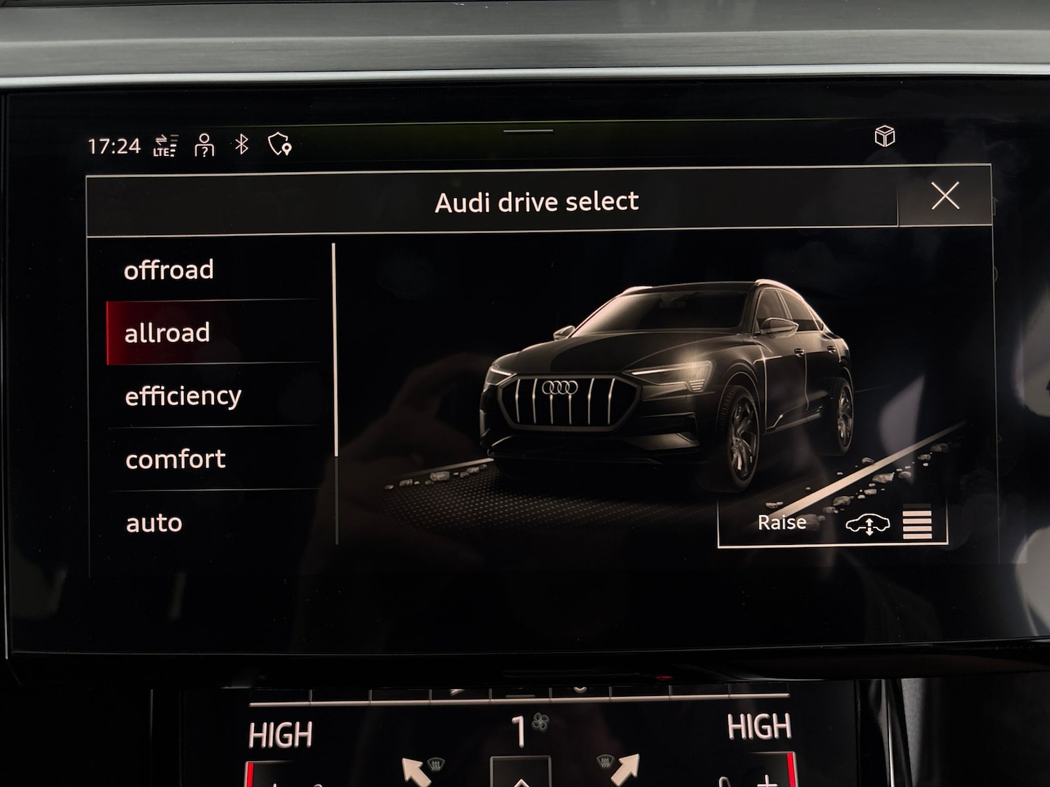 Used Audi e-tron 2020 for sale - 76515197: Photo 28