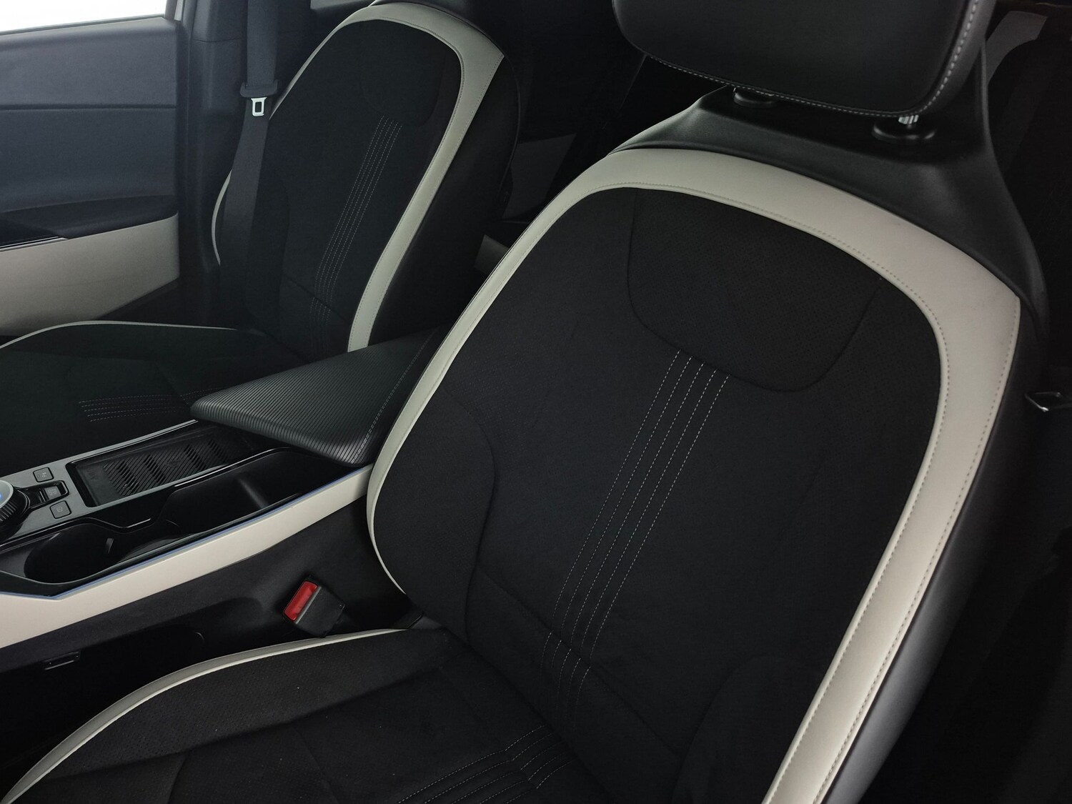 Used Kia EV6 2023 for sale - 77972184: Photo 14