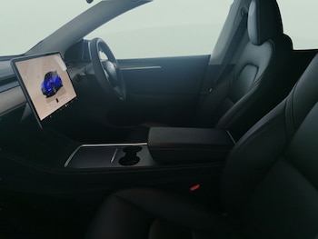 Used Tesla Model Y 2022 for sale - 76984467: Photo