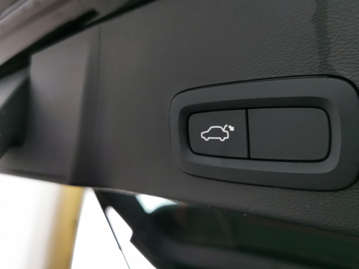 Used Volvo XC40 for sale - 77208092: Photo 13