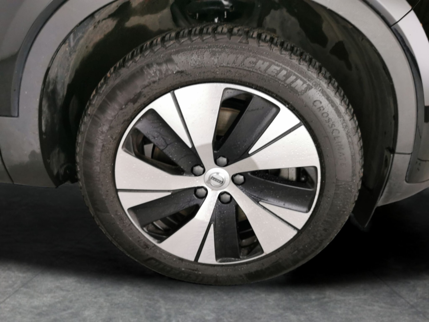 Used Volvo XC40 for sale - 77208092: Photo 23