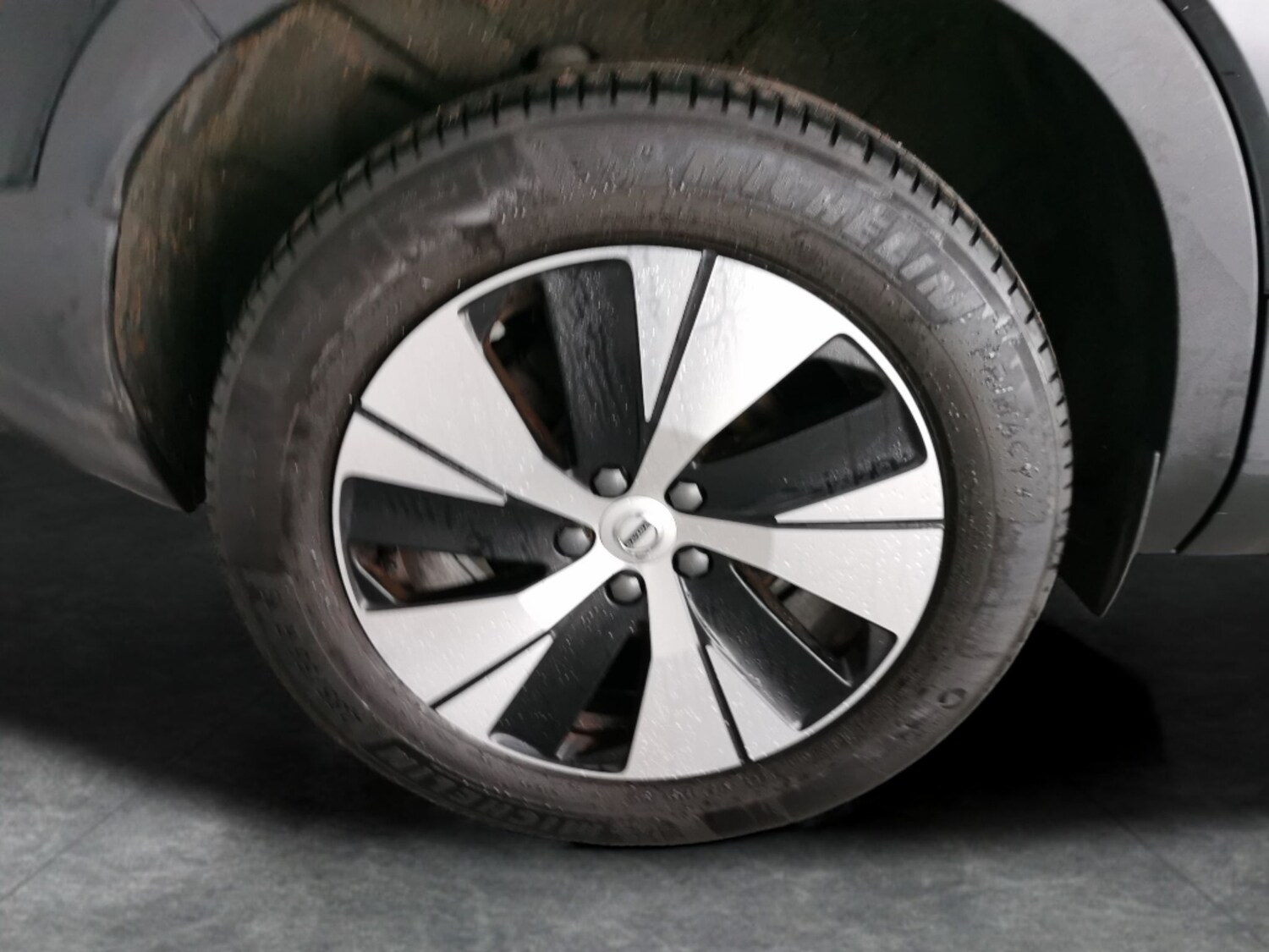 Used Volvo XC40 for sale - 77208092: Photo 24