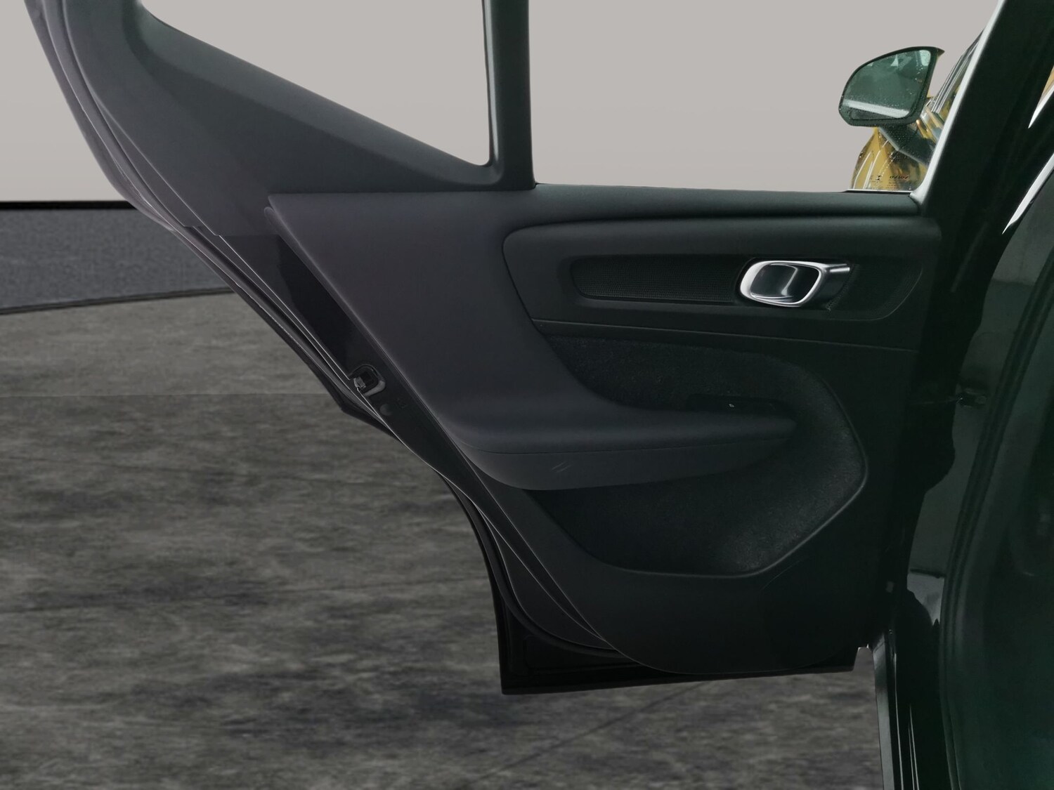 Used Volvo XC40 for sale - 77208092: Photo 27