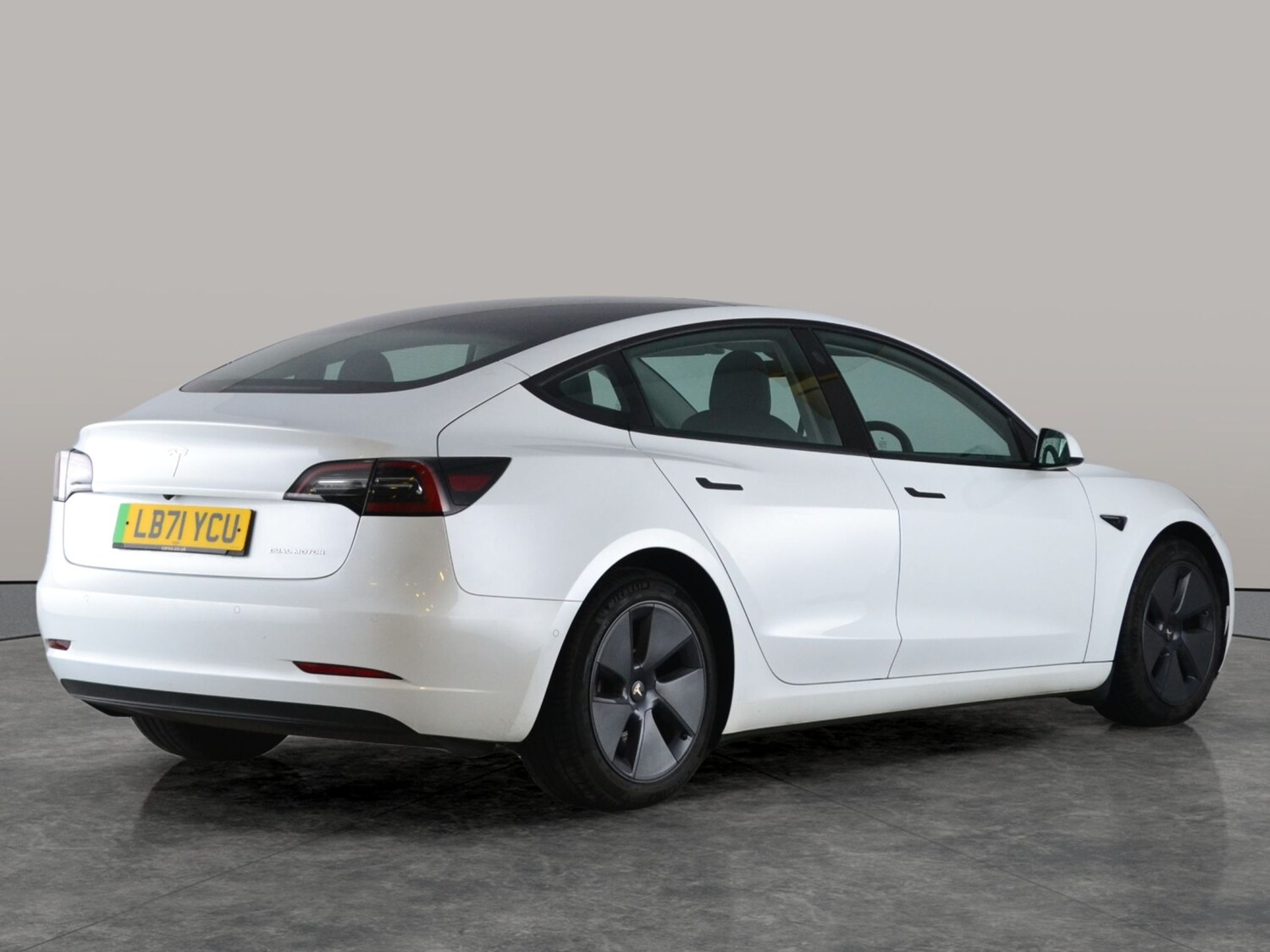 Used Tesla Model 3 2021 for sale - 77476801: Photo 12