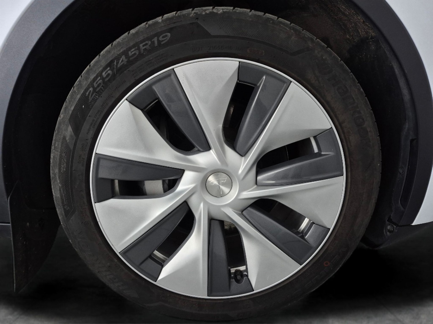 Used Tesla Model Y 2023 for sale - 77732968: Photo 31