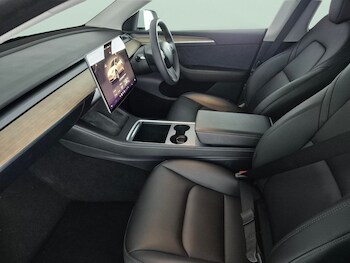 Used Tesla Model Y 2023 for sale - 77732968: Photo