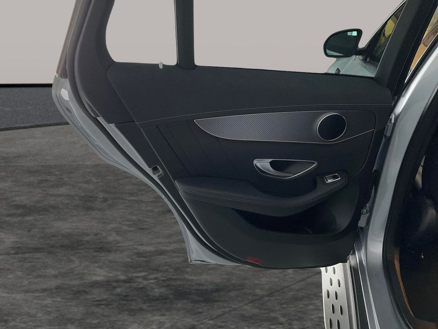 Used Mercedes-Benz EQC 2023 for sale - 76663457: Photo 31