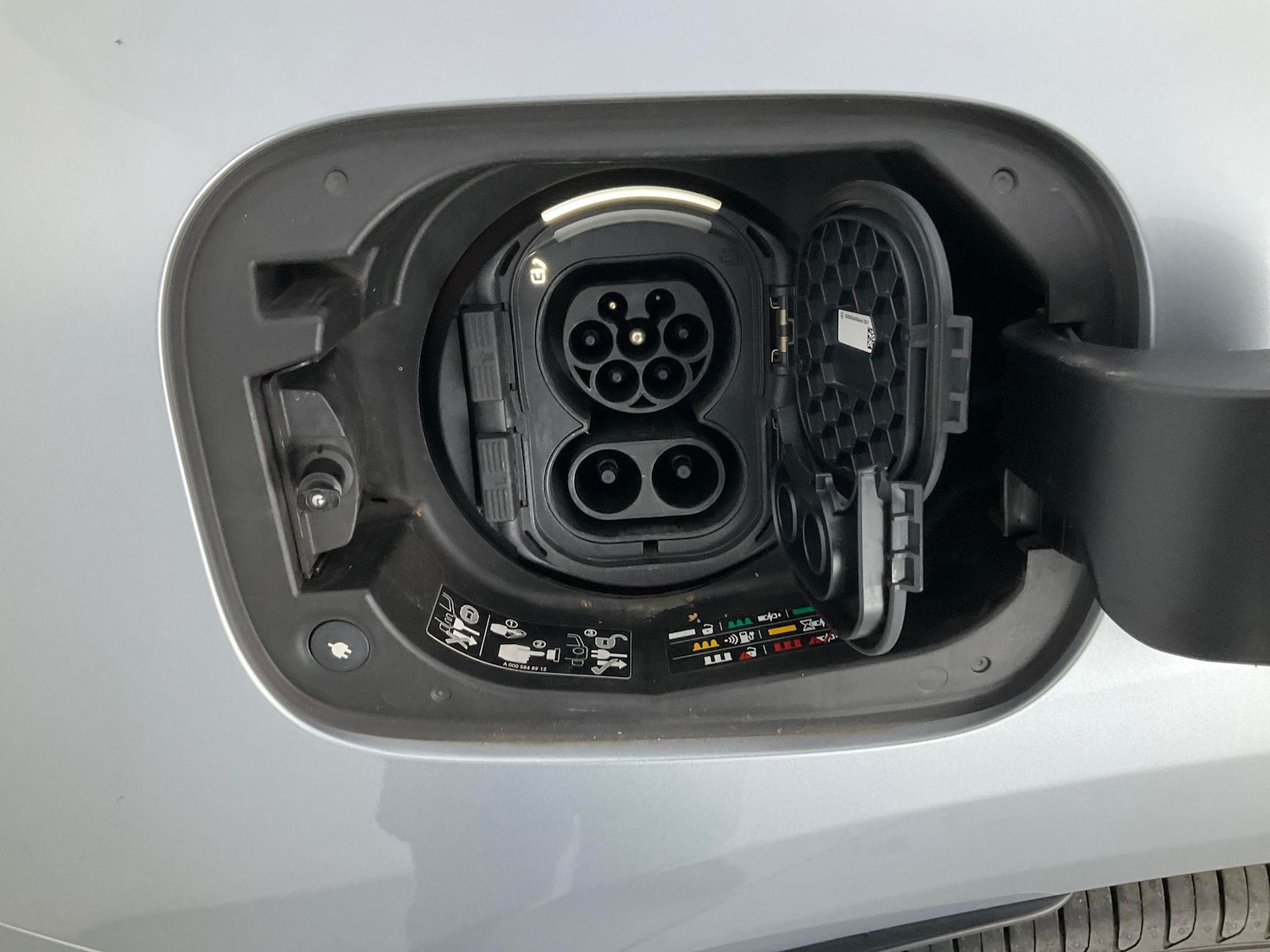 Used Mercedes-Benz EQC 2023 for sale - 76663457: Photo 35