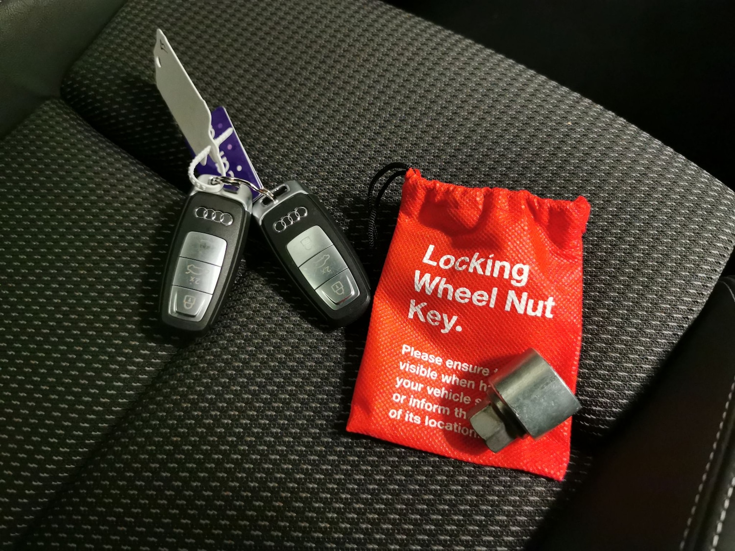 Used Audi Q4 e-tron 2023 for sale - 78060030: Photo 32