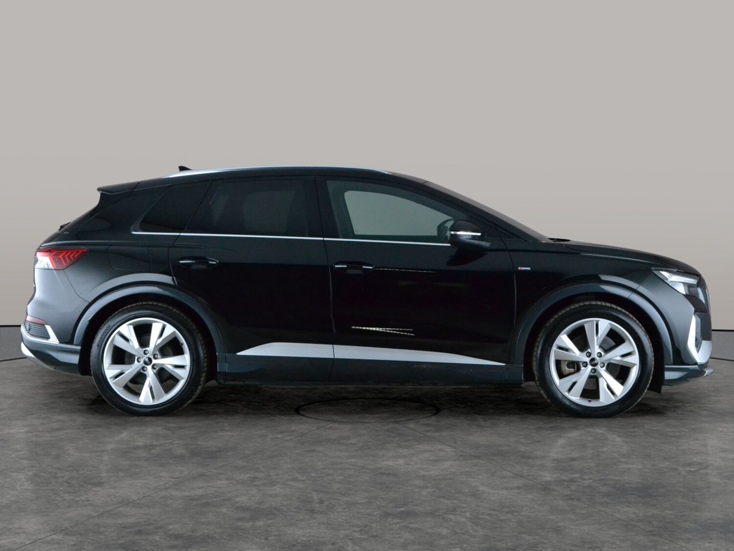 Used Audi Q4 e-tron 2023 for sale - 78060030: Photo 9