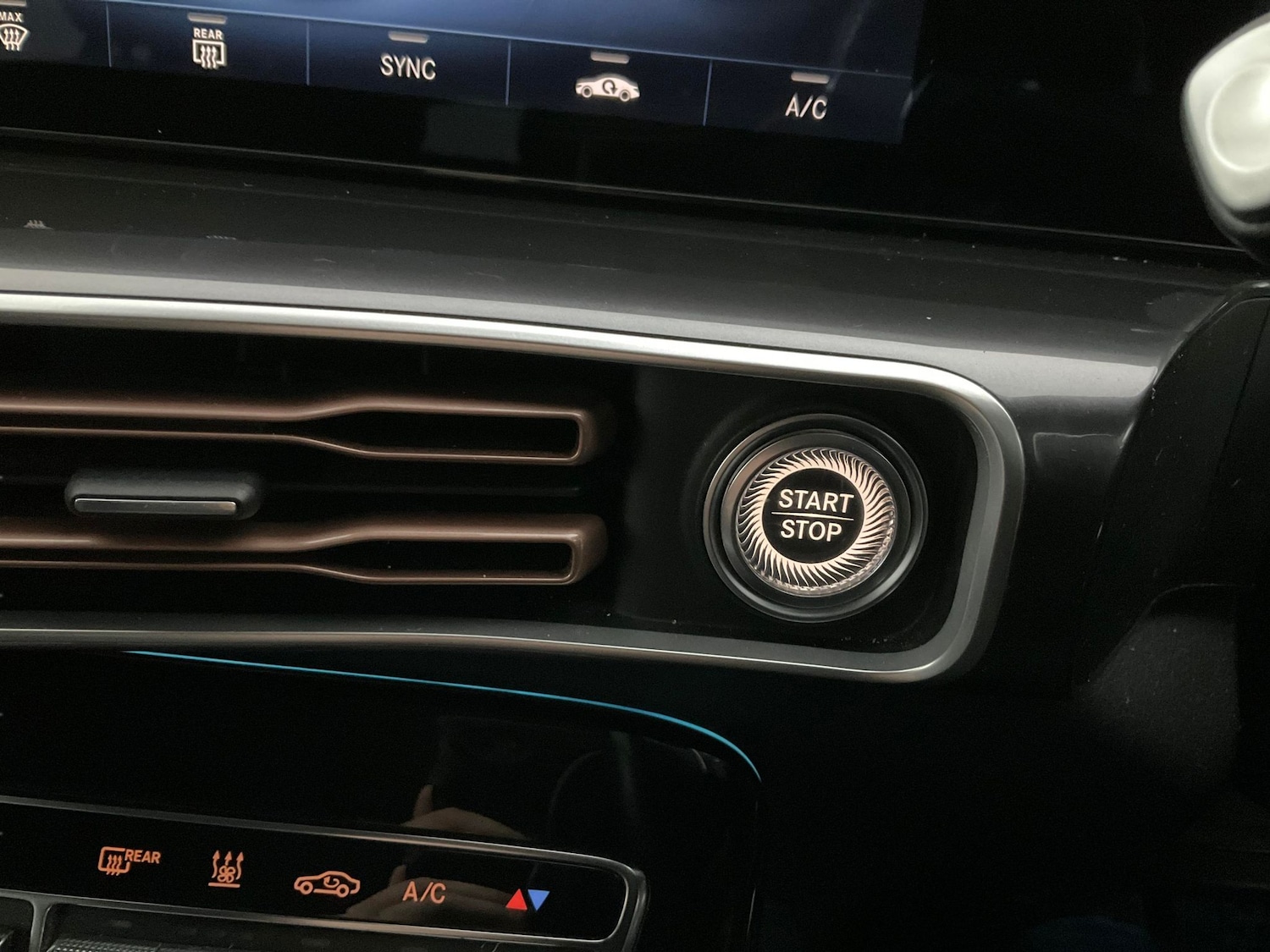 Used Mercedes-Benz EQC 2022 for sale - 76540362: Photo 23