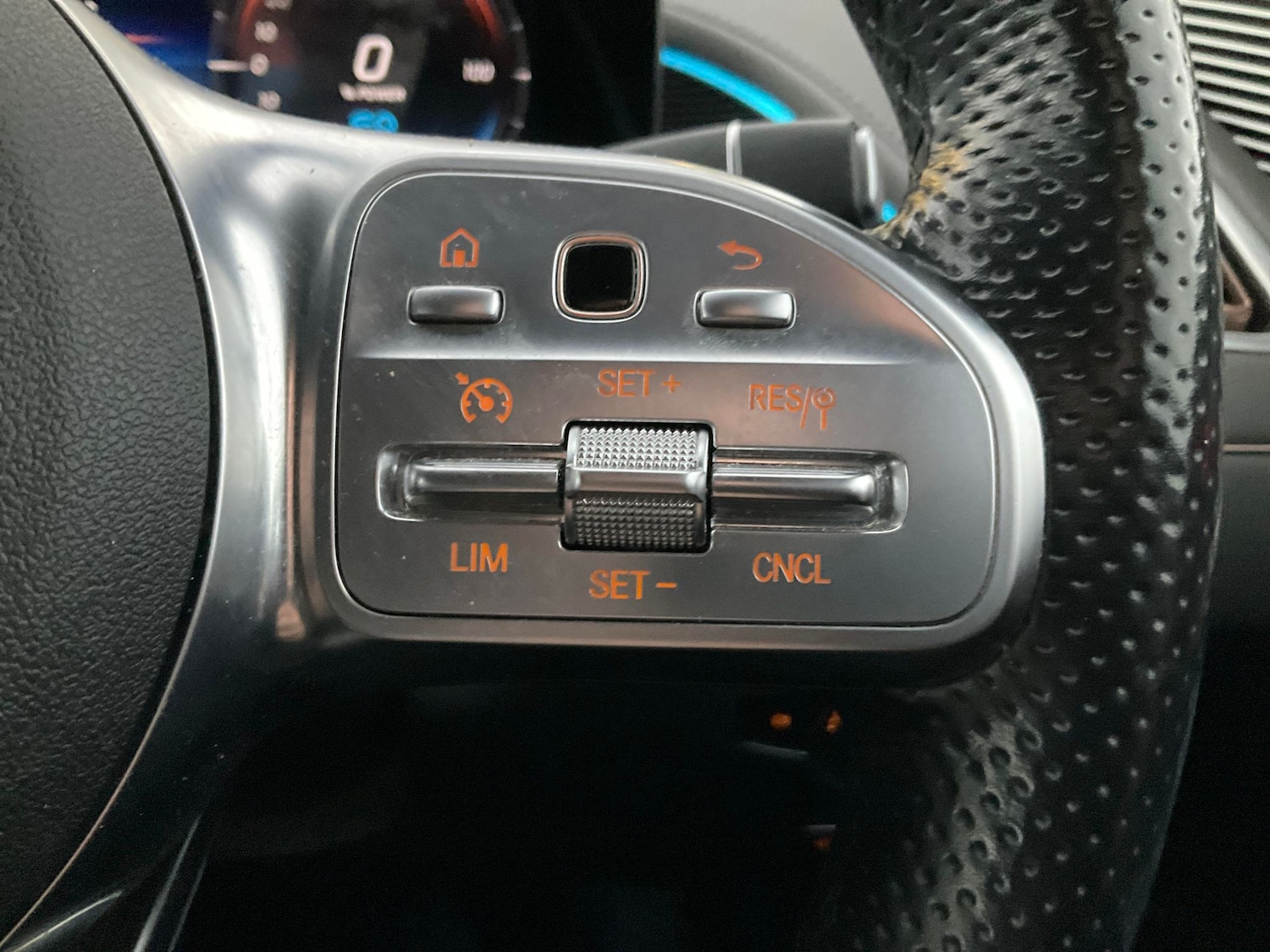 Used Mercedes-Benz EQC 2022 for sale - 76540362: Photo 24