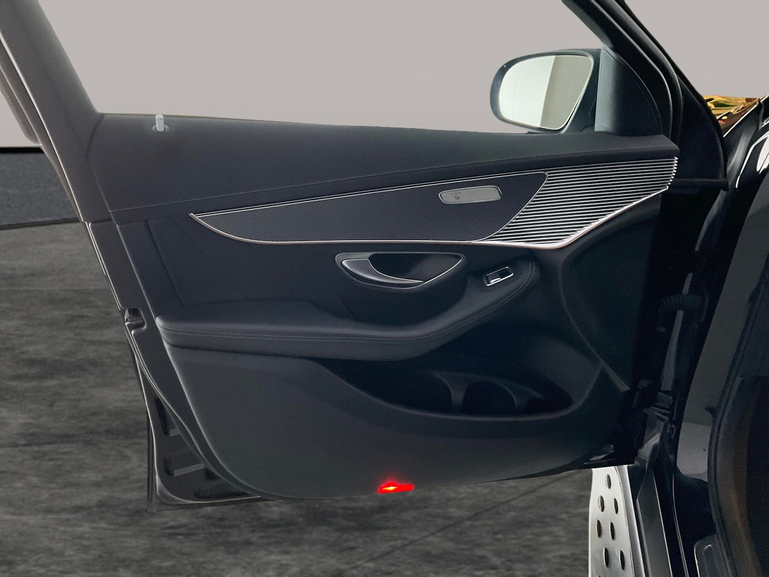 Used Mercedes-Benz EQC 2022 for sale - 76540362: Photo 30