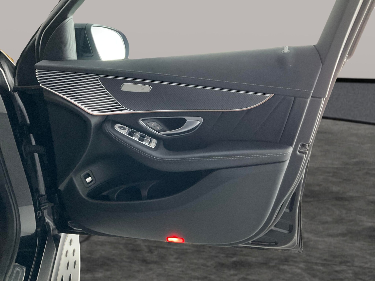 Used Mercedes-Benz EQC 2022 for sale - 76540362: Photo 32