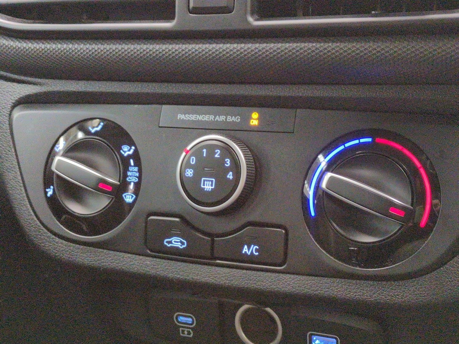 Used Hyundai i10 2023 for sale - 77393704: Photo 18