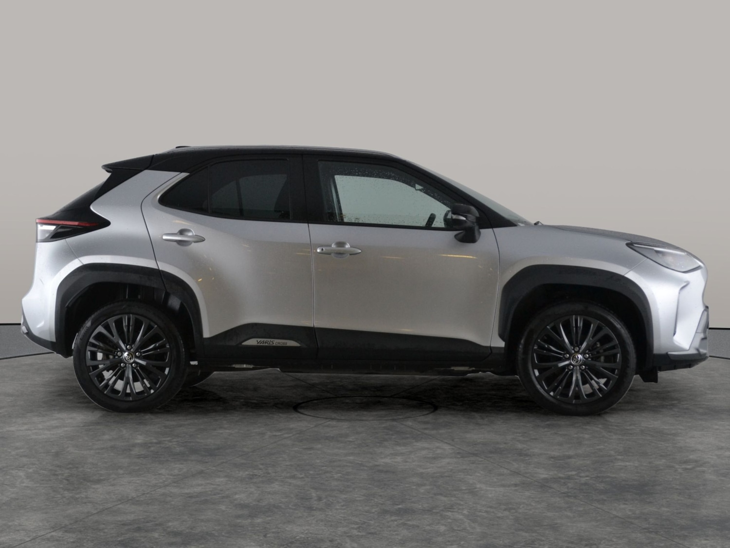 Used Toyota Yaris Cross 2022 for sale - 76984446: Photo 12