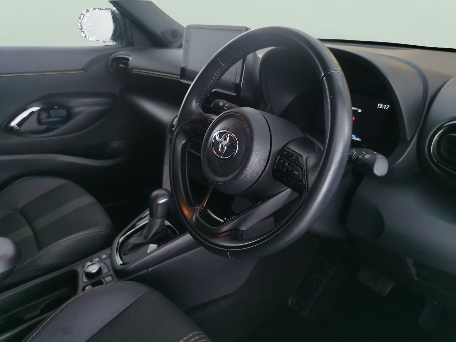 Used Toyota Yaris Cross 2022 for sale - 76984446: Photo 17