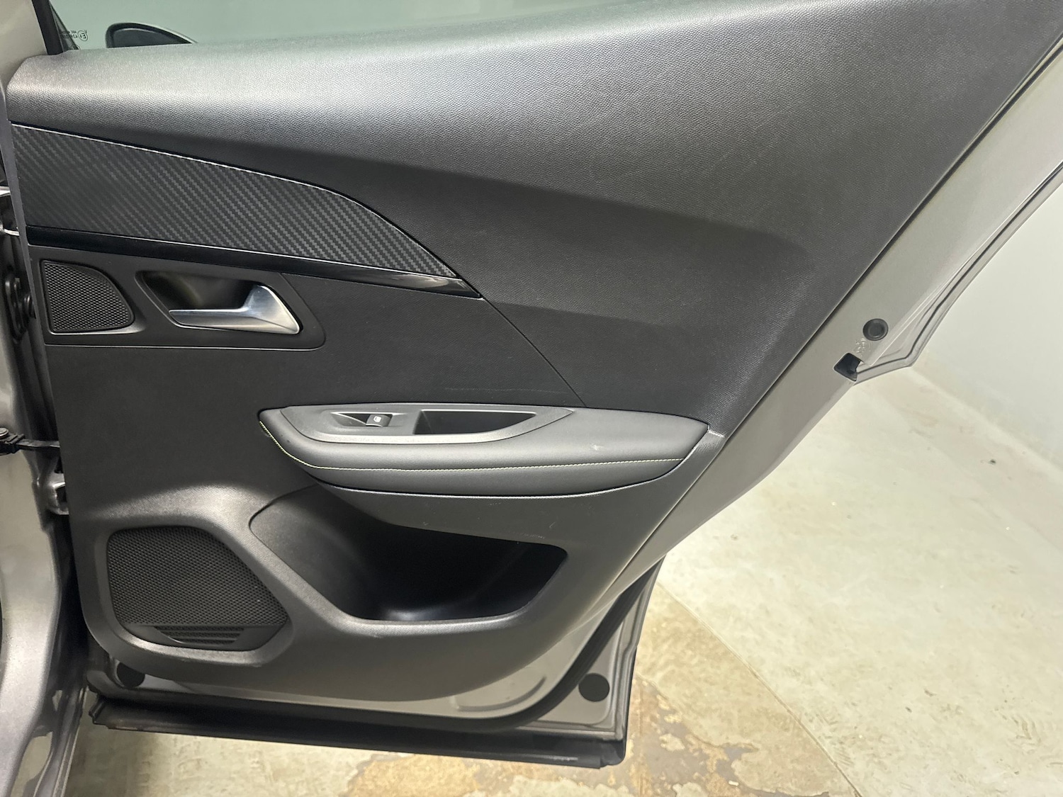 Used Peugeot 2008 2021 for sale - 76616019: Photo 31