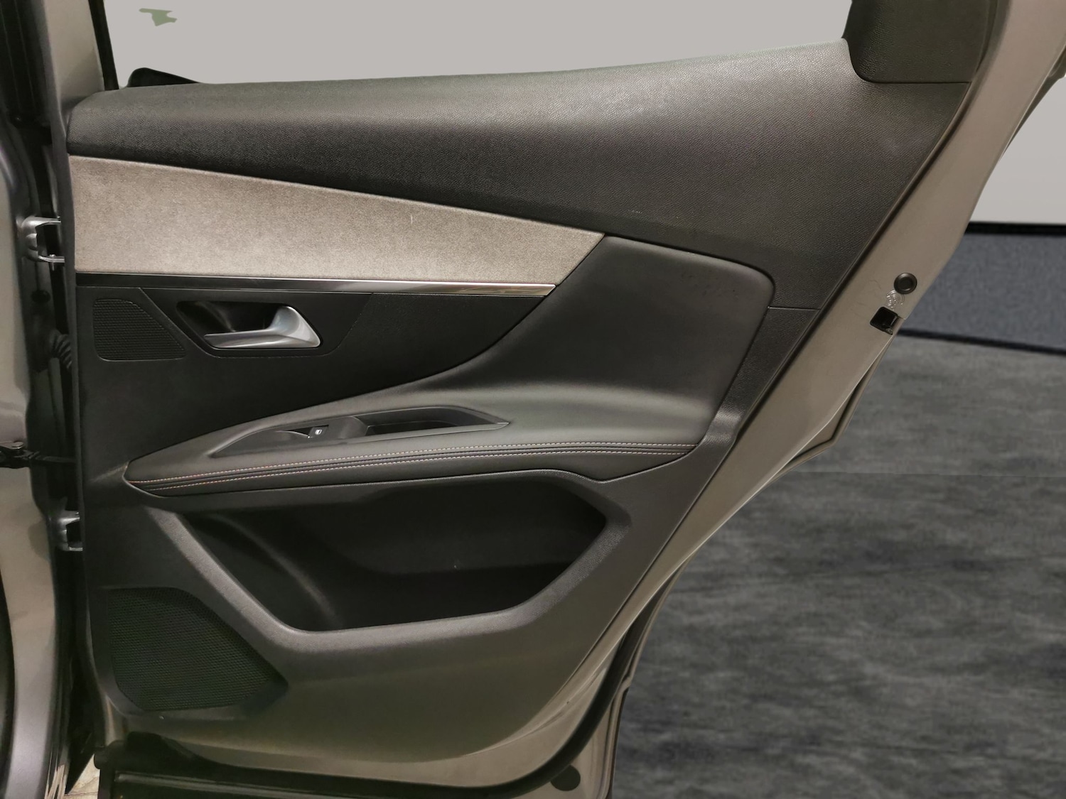 Used Peugeot 3008 for sale - 76725298: Photo 26