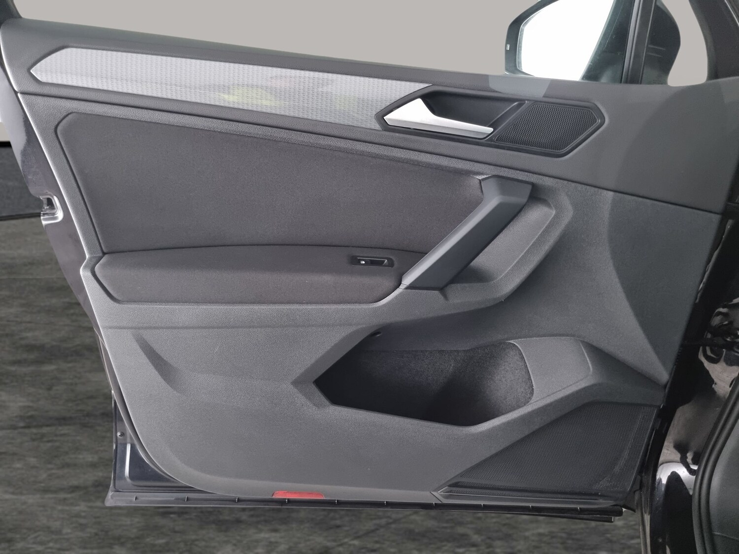 Used Volkswagen Tiguan 2021 for sale - 77514001: Photo 25