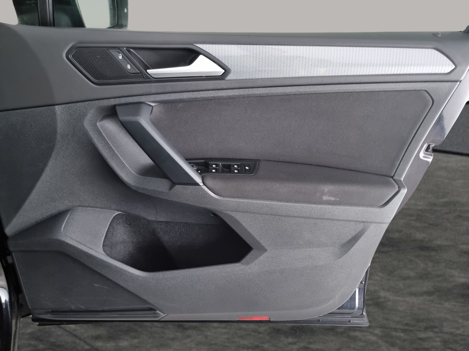 Used Volkswagen Tiguan 2021 for sale - 77514001: Photo 28