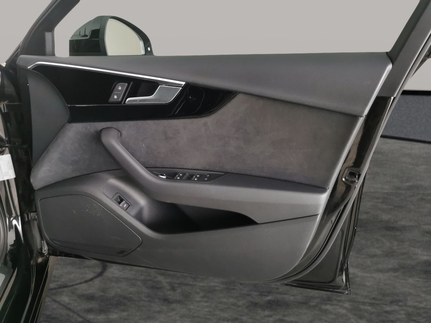 Used Audi A4 2023 for sale - 77293791: Photo 32